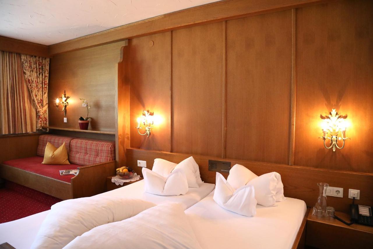 Hotel Almhof Neustift im Stubaital Exteriör bild