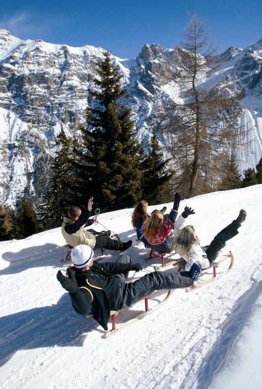 Hotel Almhof Neustift im Stubaital Exteriör bild